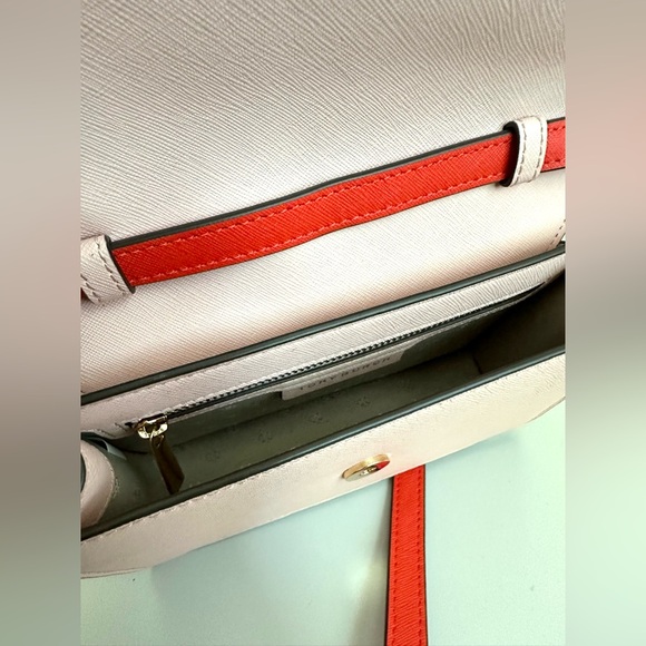 Like New Tory Burch EMERSON COLOR BLOCK MINI in BRIGHT SAMBA /PINK QUARTZ - Picture 6 of 12